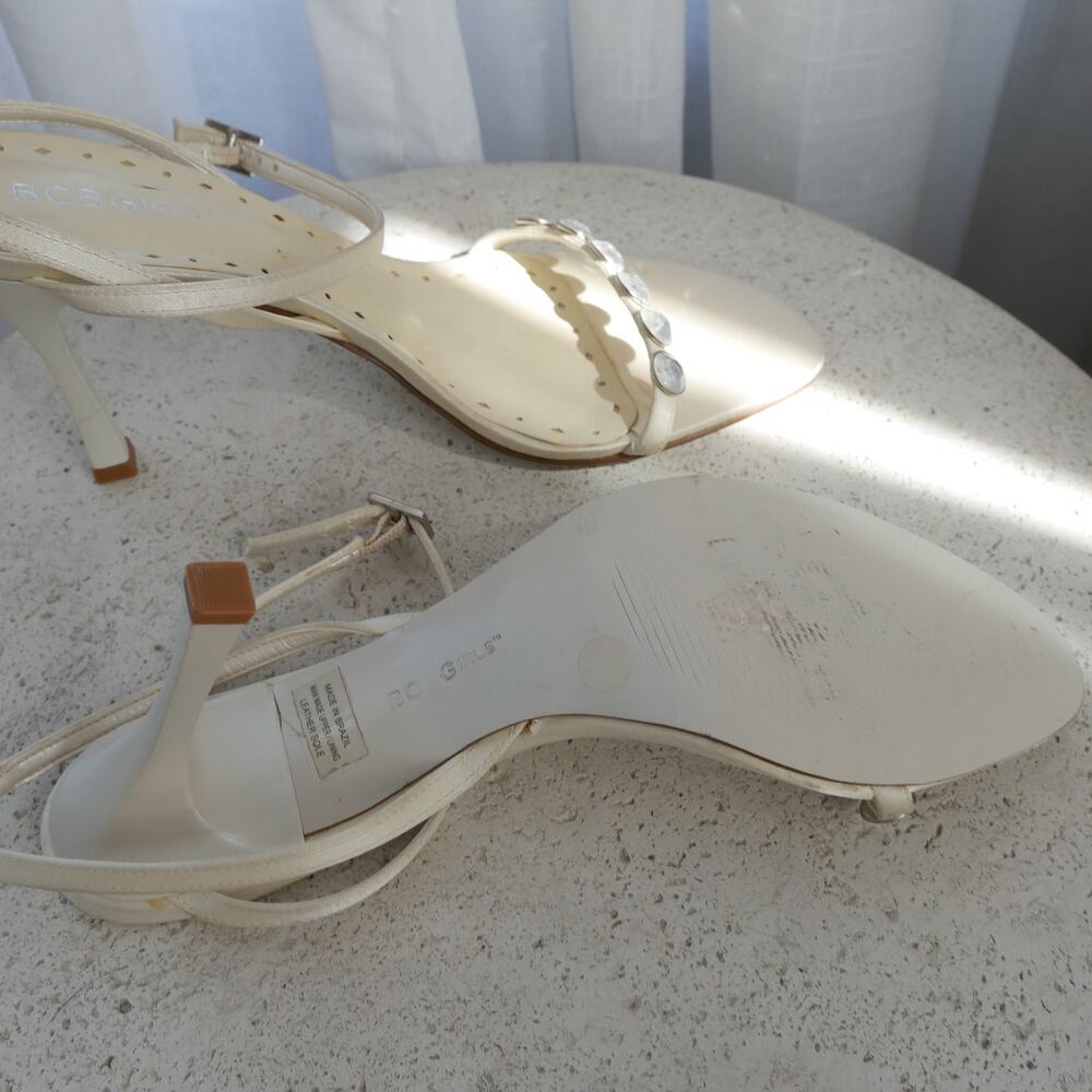 ivory strappy heels | y2k vintage bcbg ankle strap jeweled heel sandals 8 - Picture 4 of 6